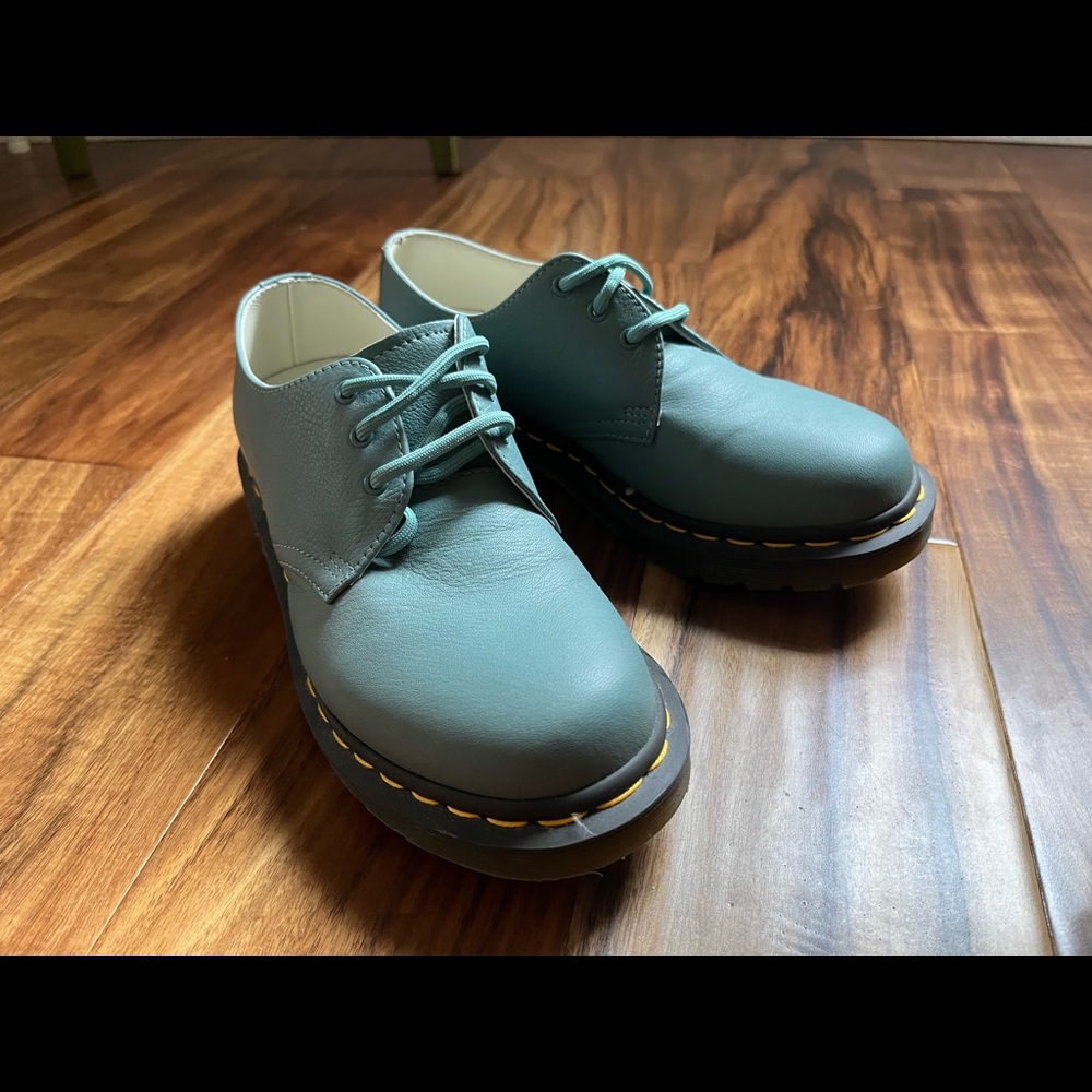 dr martens-style 23886 in a robins egg blue